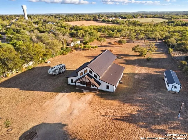 11103 Jarratt Atascosa, TX 78002