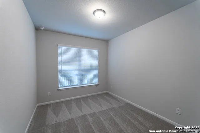 5901 Fannin Point Schertz, TX 78108