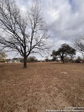 90 HIGHWAY 90 HWY Sabinal, TX 78881