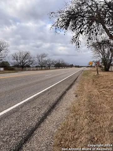 90 HIGHWAY 90 HWY Sabinal, TX 78881
