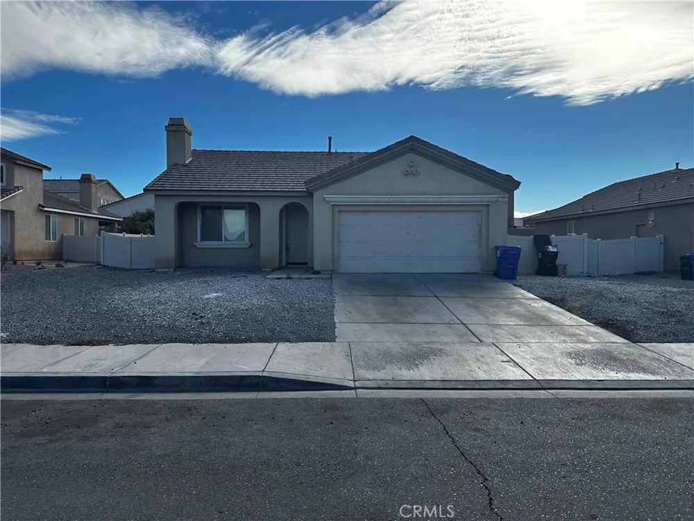 11807 Desert Glen Adelanto, CA 92301