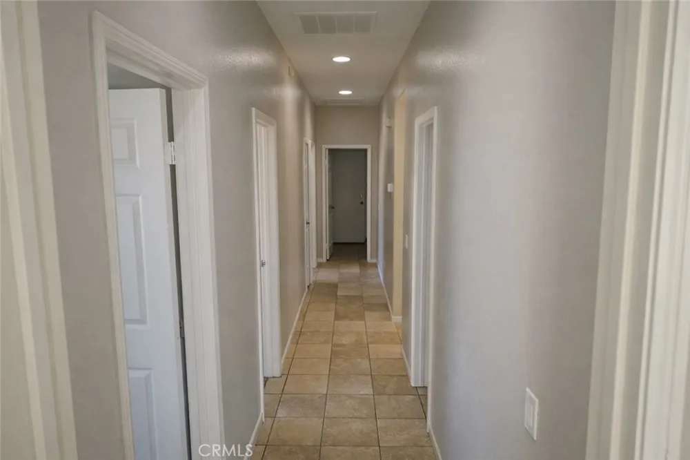 11807 Desert Glen Adelanto, CA 92301