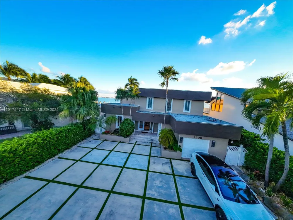1500 S Treasure Dr North Bay Village, FL 33141