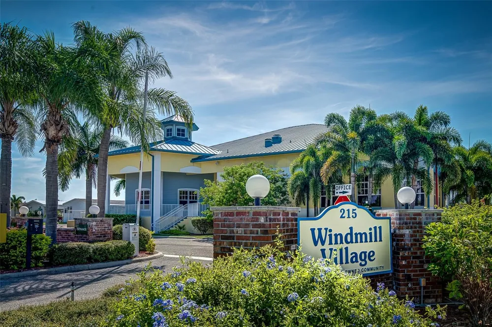2 EMDEN CIRCLE Punta Gorda, FL 33950