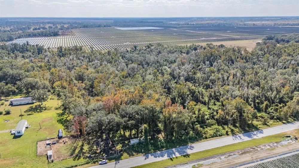 18113 672 HIGHWAY Lithia, FL 33547