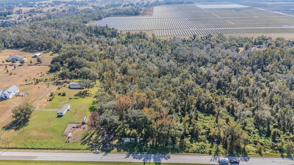 18113 672 HIGHWAY Lithia, FL 33547