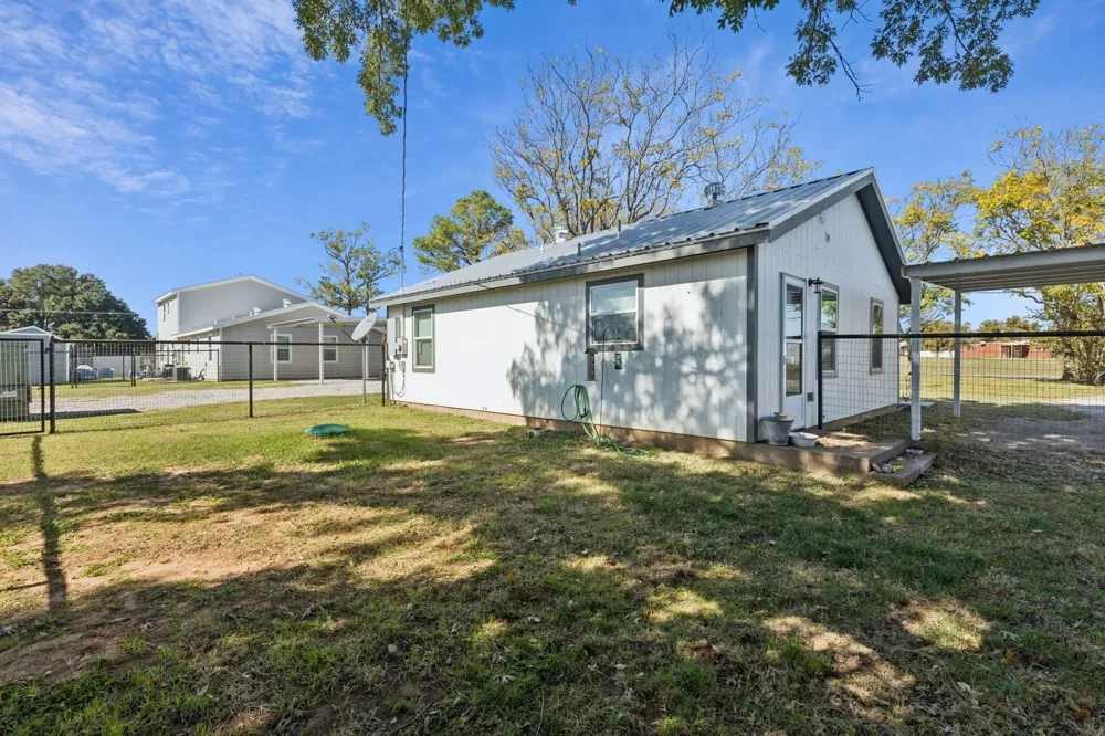 E Reno Road Reno, TX 76020