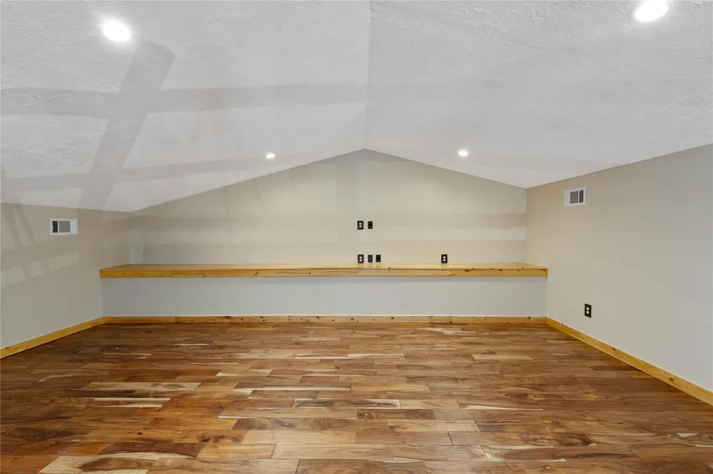 15606 Kristen Lane Willis, TX 77378