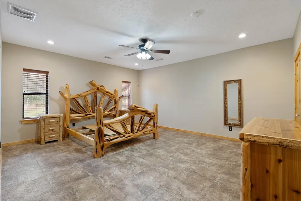 15606 Kristen Lane Willis, TX 77378