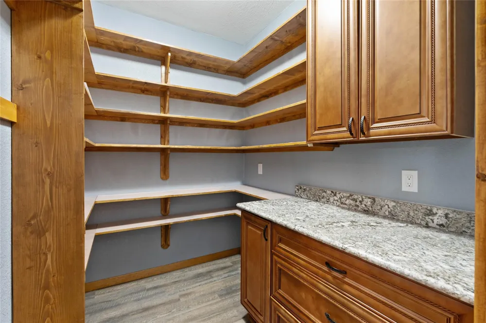 15606 Kristen Lane Willis, TX 77378