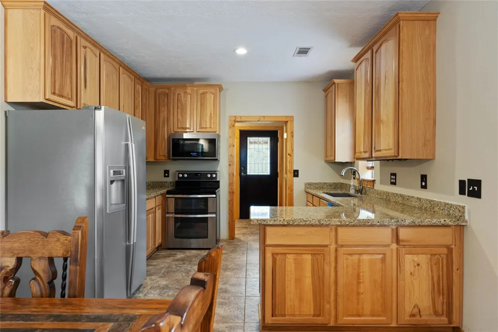 15606 Kristen Lane Willis, TX 77378