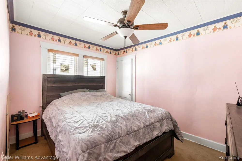 1449 Wayburn Street Grosse Pointe Park City, MI 48230