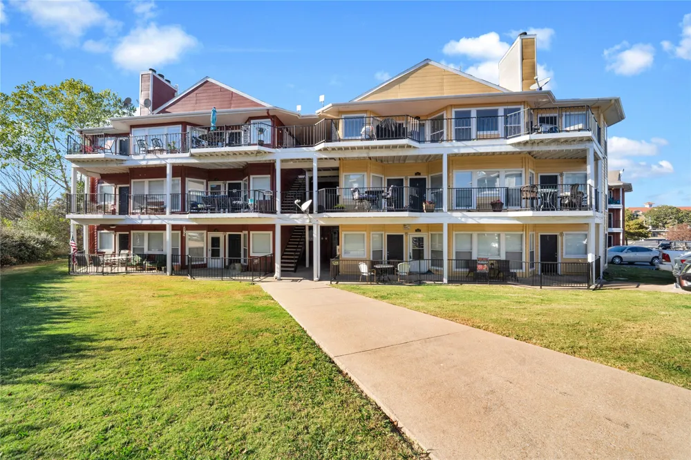 2164 Tanglewood Boulevard #C215