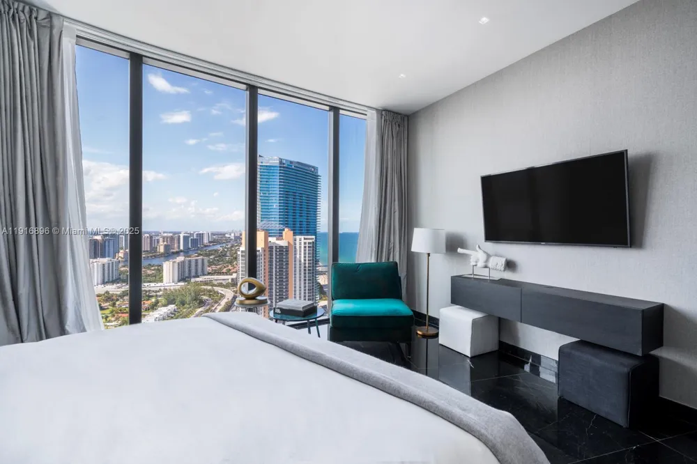 18555 Collins Ave #3505 Sunny Isles Beach, FL 33160