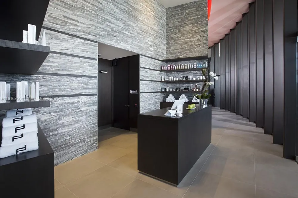 18555 Collins Ave #3505 Sunny Isles Beach, FL 33160