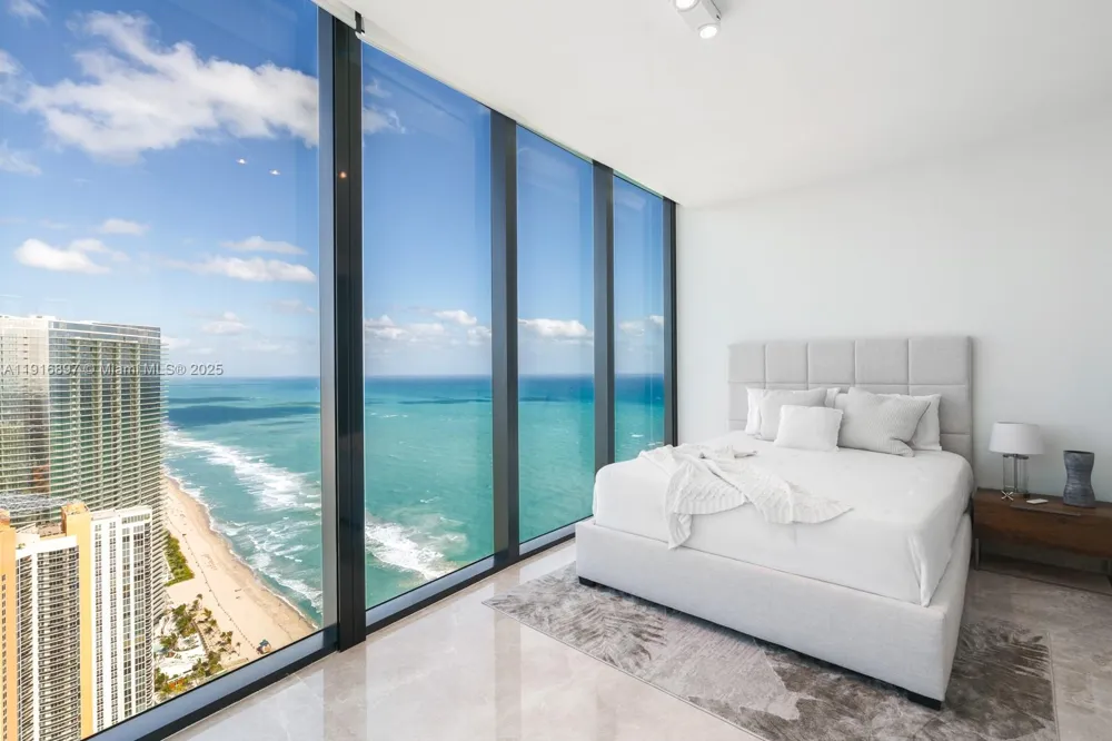 18555 Collins Ave #5105 Sunny Isles Beach, FL 33160