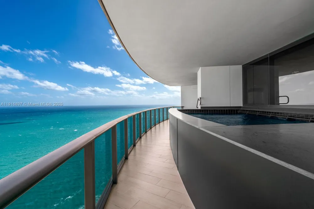 18555 Collins Ave #5105 Sunny Isles Beach, FL 33160