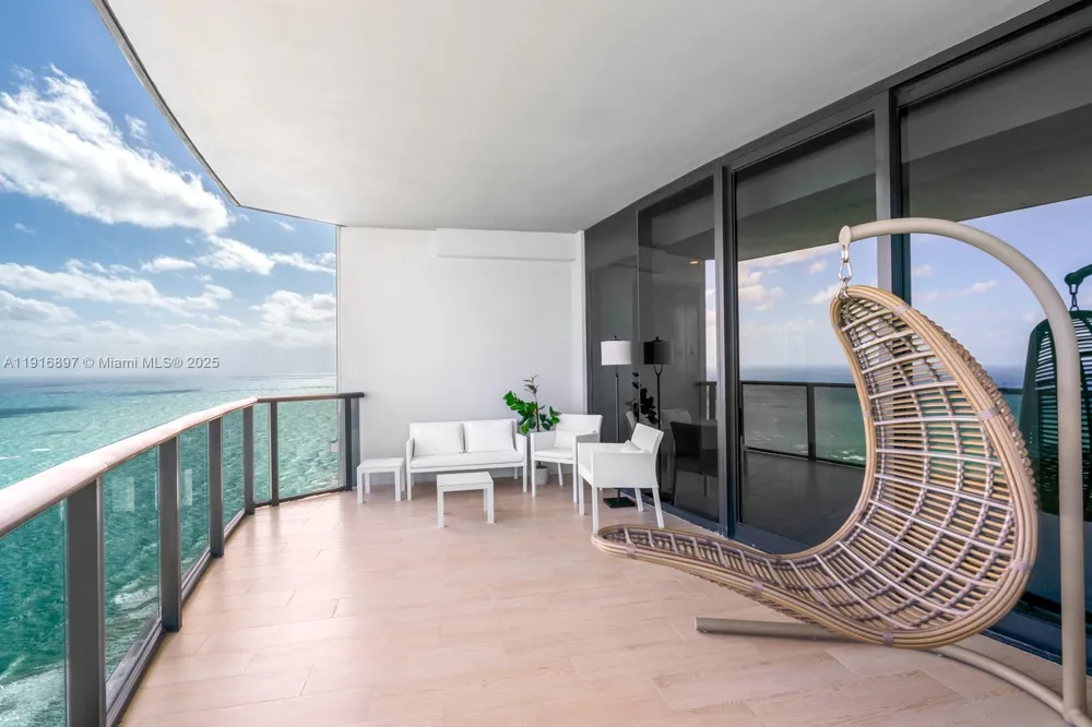 18555 Collins Ave #5105 Sunny Isles Beach, FL 33160