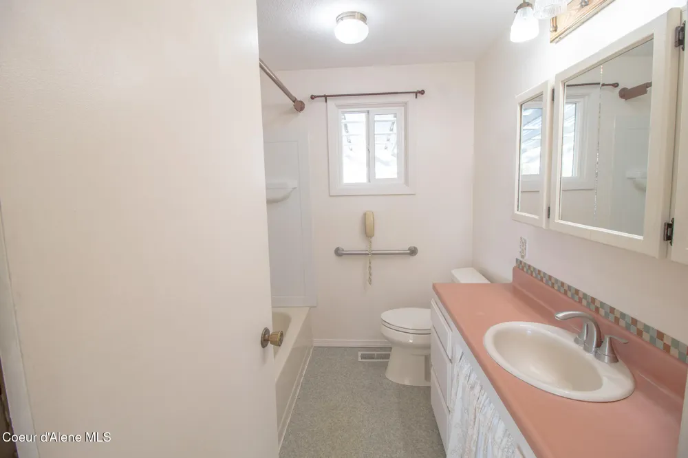640 Renlow Road Plummer, ID 83851