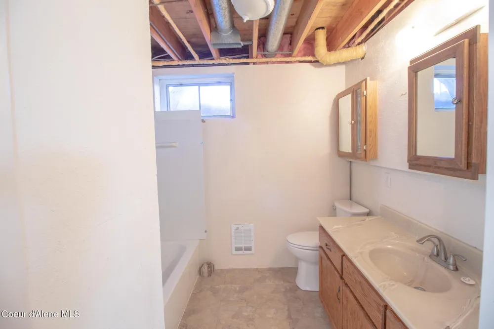 640 Renlow Road Plummer, ID 83851