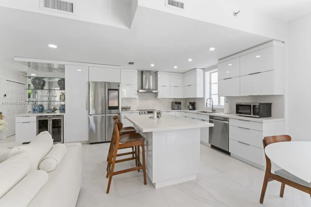 19217 Fisher Island Dr #19217 Miami Beach, FL 33109