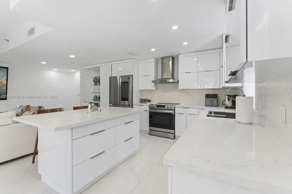 19217 Fisher Island Dr #19217 Miami Beach, FL 33109