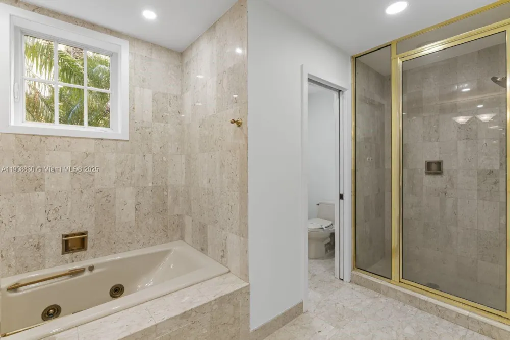19217 Fisher Island Dr #19217 Miami Beach, FL 33109