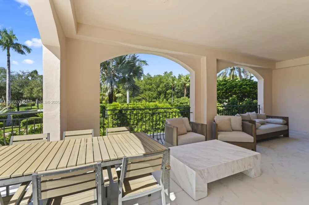 19217 Fisher Island Dr #19217 Miami Beach, FL 33109