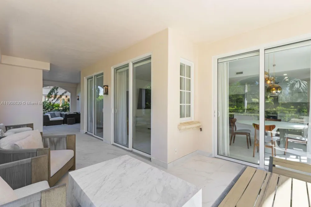 19217 Fisher Island Dr #19217 Miami Beach, FL 33109