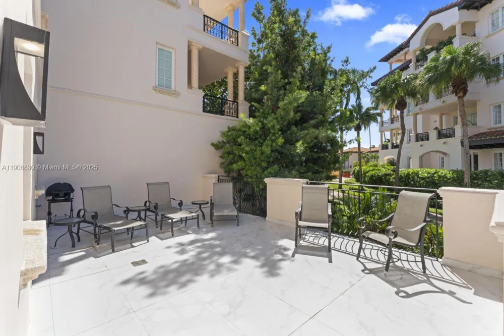 19217 Fisher Island Dr #19217 Miami Beach, FL 33109
