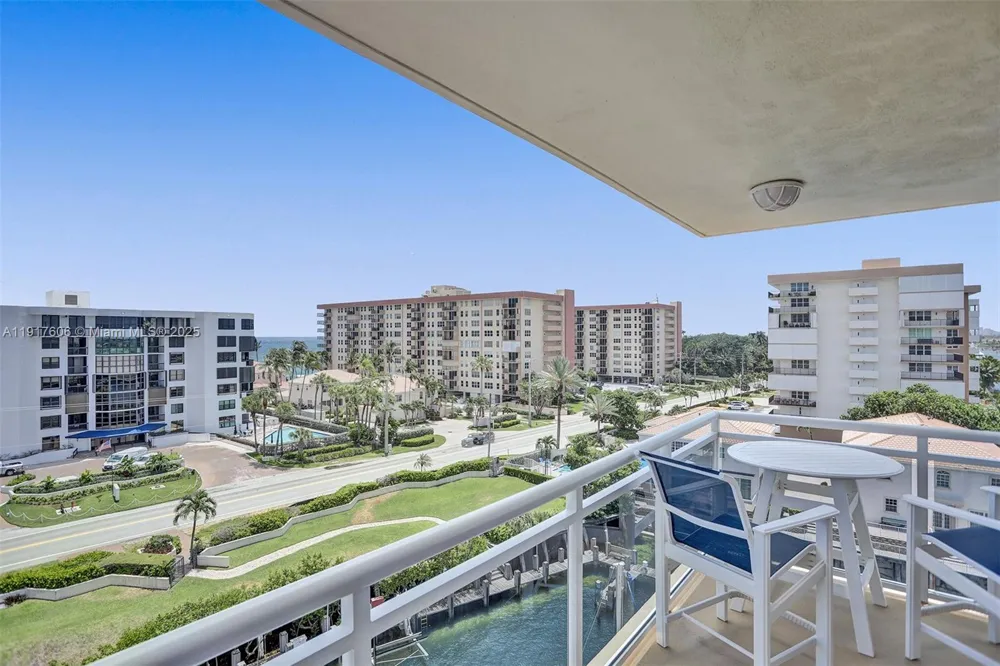1160 Hillsboro Mile #701 Hillsboro Beach, FL 33062