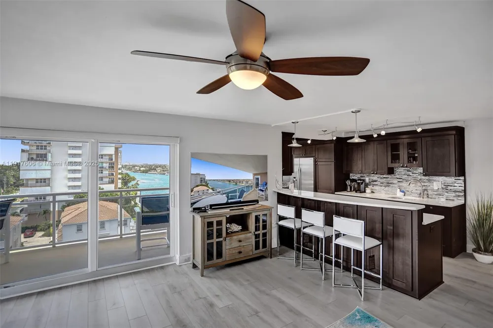 1160 Hillsboro Mile #701 Hillsboro Beach, FL 33062