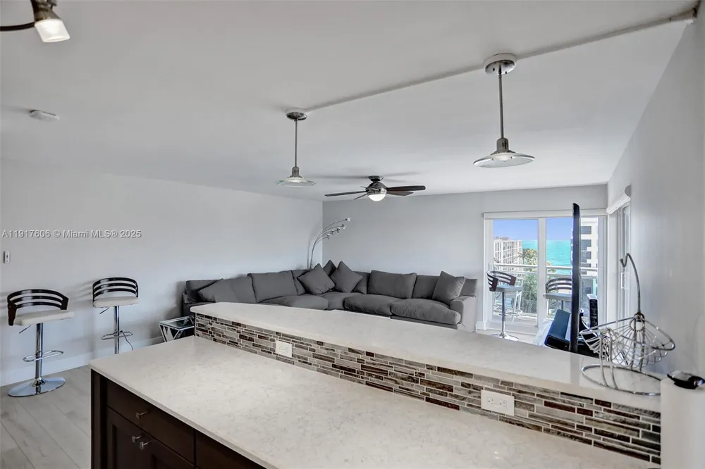 1160 Hillsboro Mile #701 Hillsboro Beach, FL 33062