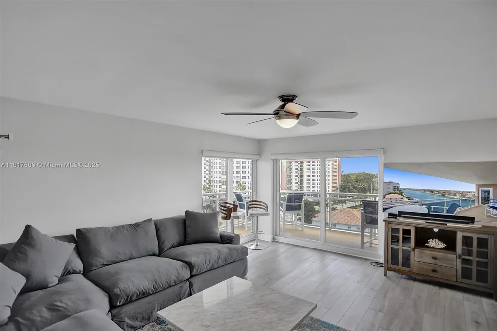 1160 Hillsboro Mile #701 Hillsboro Beach, FL 33062