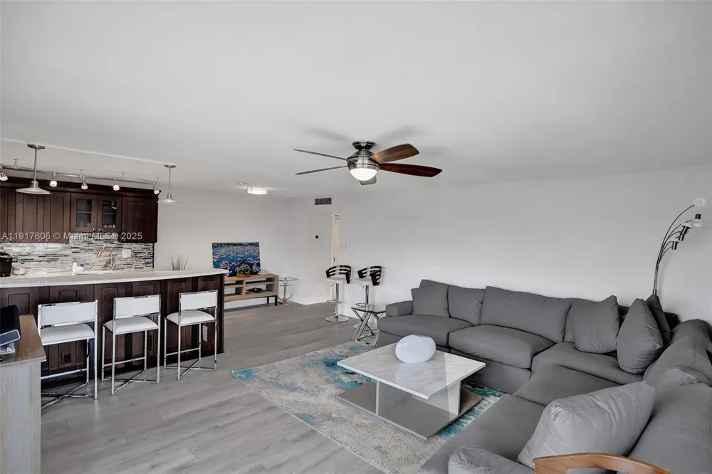 1160 Hillsboro Mile #701 Hillsboro Beach, FL 33062
