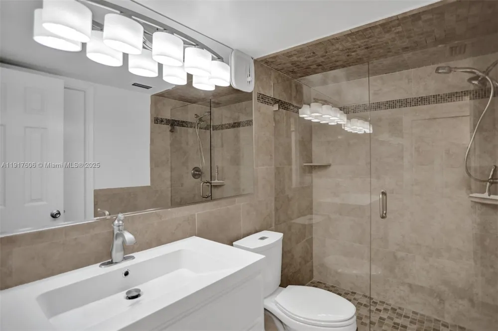 1160 Hillsboro Mile #701 Hillsboro Beach, FL 33062