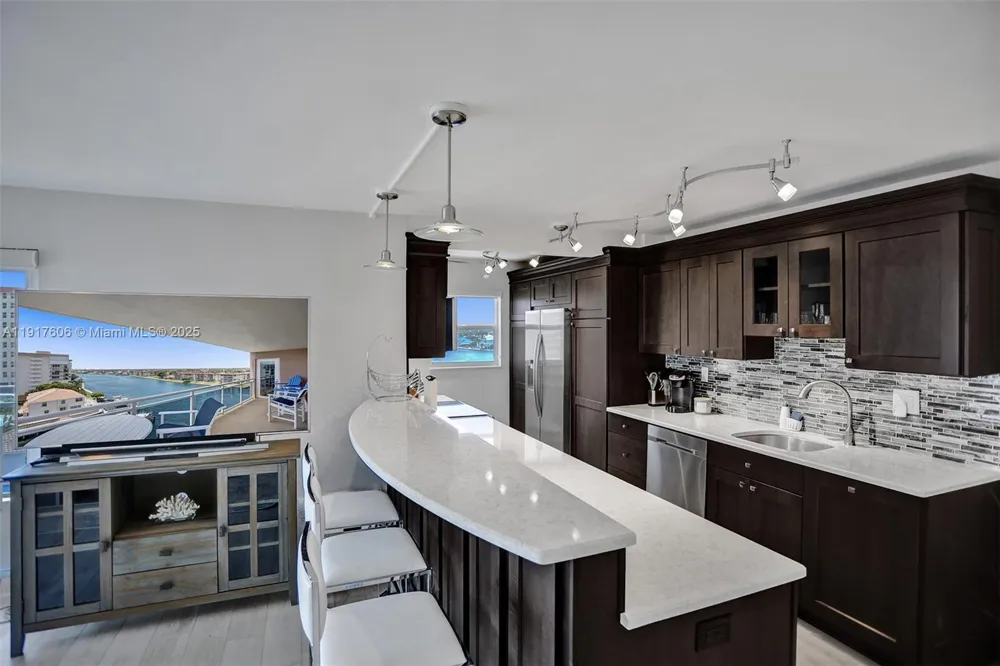 1160 Hillsboro Mile #701 Hillsboro Beach, FL 33062