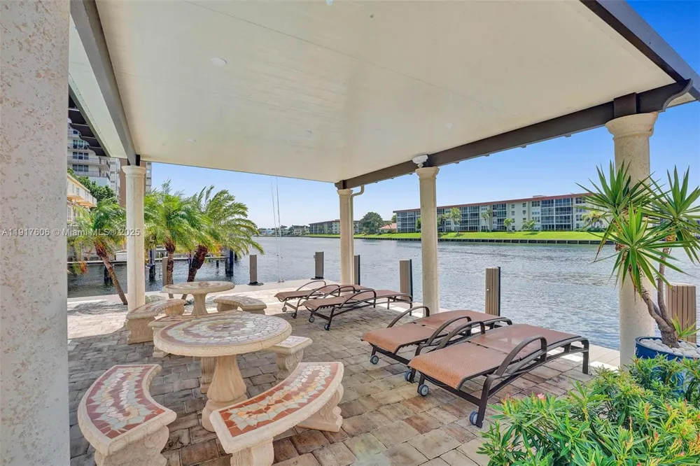 1160 Hillsboro Mile #701 Hillsboro Beach, FL 33062
