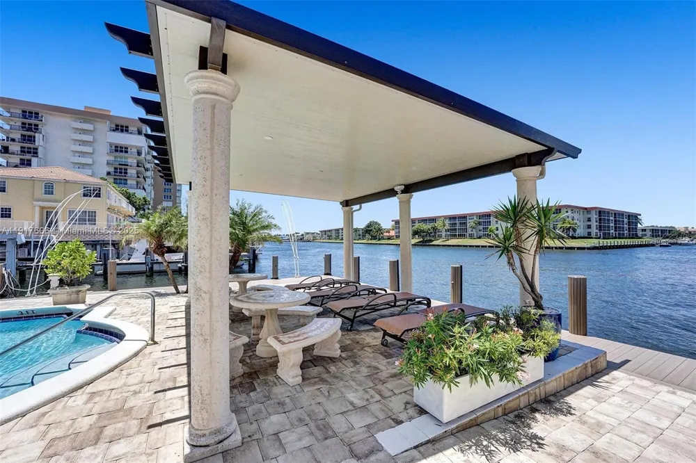 1160 Hillsboro Mile #701 Hillsboro Beach, FL 33062