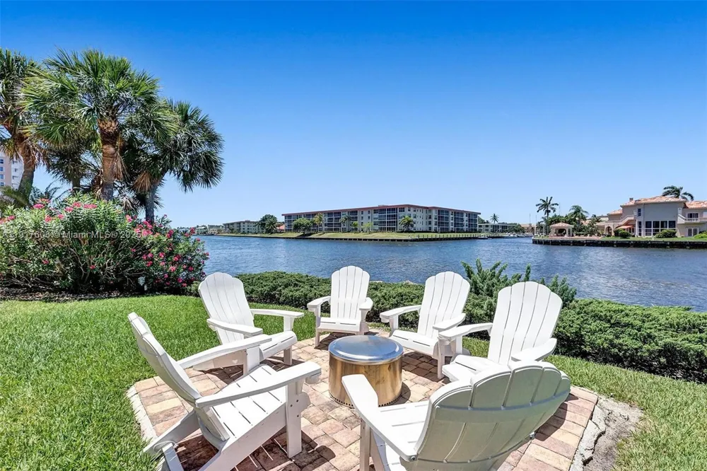 1160 Hillsboro Mile #701 Hillsboro Beach, FL 33062