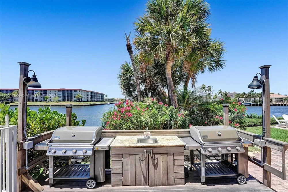 1160 Hillsboro Mile #701 Hillsboro Beach, FL 33062