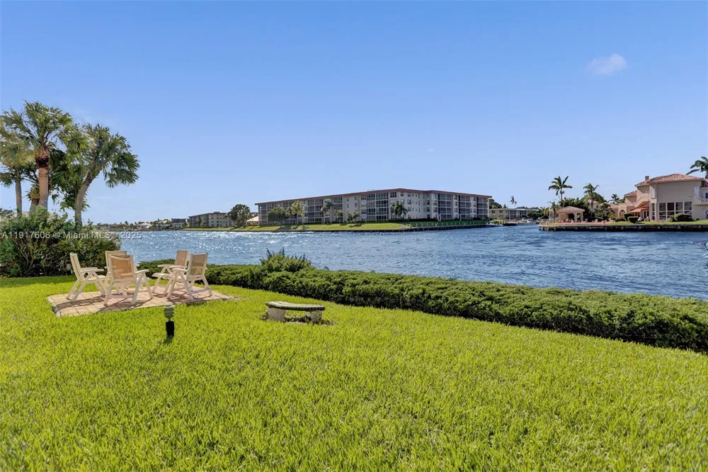 1160 Hillsboro Mile #701 Hillsboro Beach, FL 33062