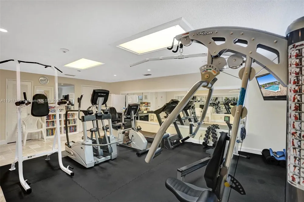 1160 Hillsboro Mile #701 Hillsboro Beach, FL 33062