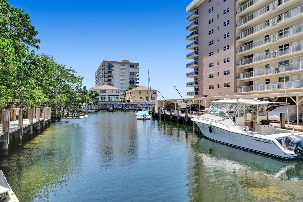 1160 Hillsboro Mile #701 Hillsboro Beach, FL 33062