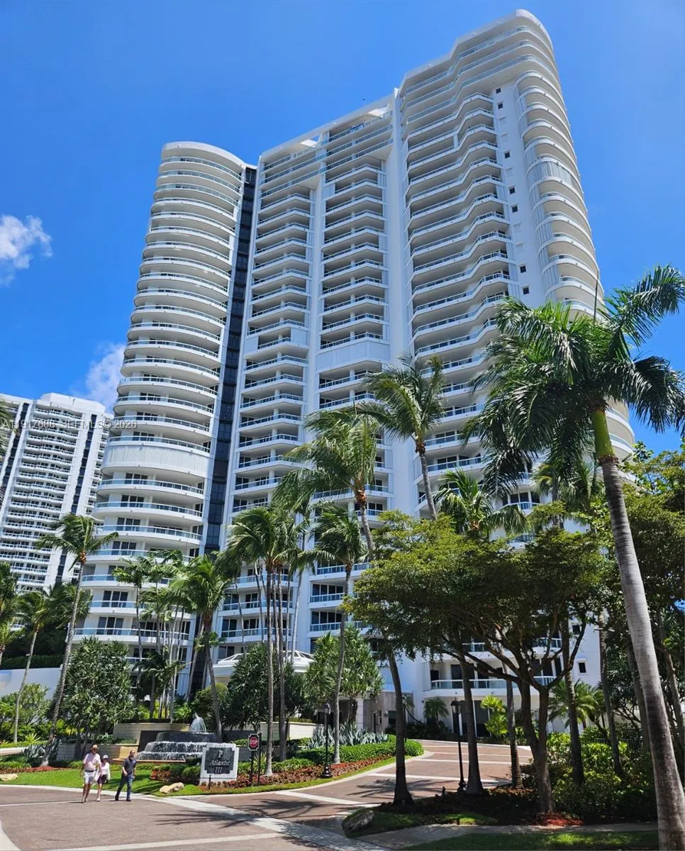 21050 Point Pl #501 Aventura, FL 33180