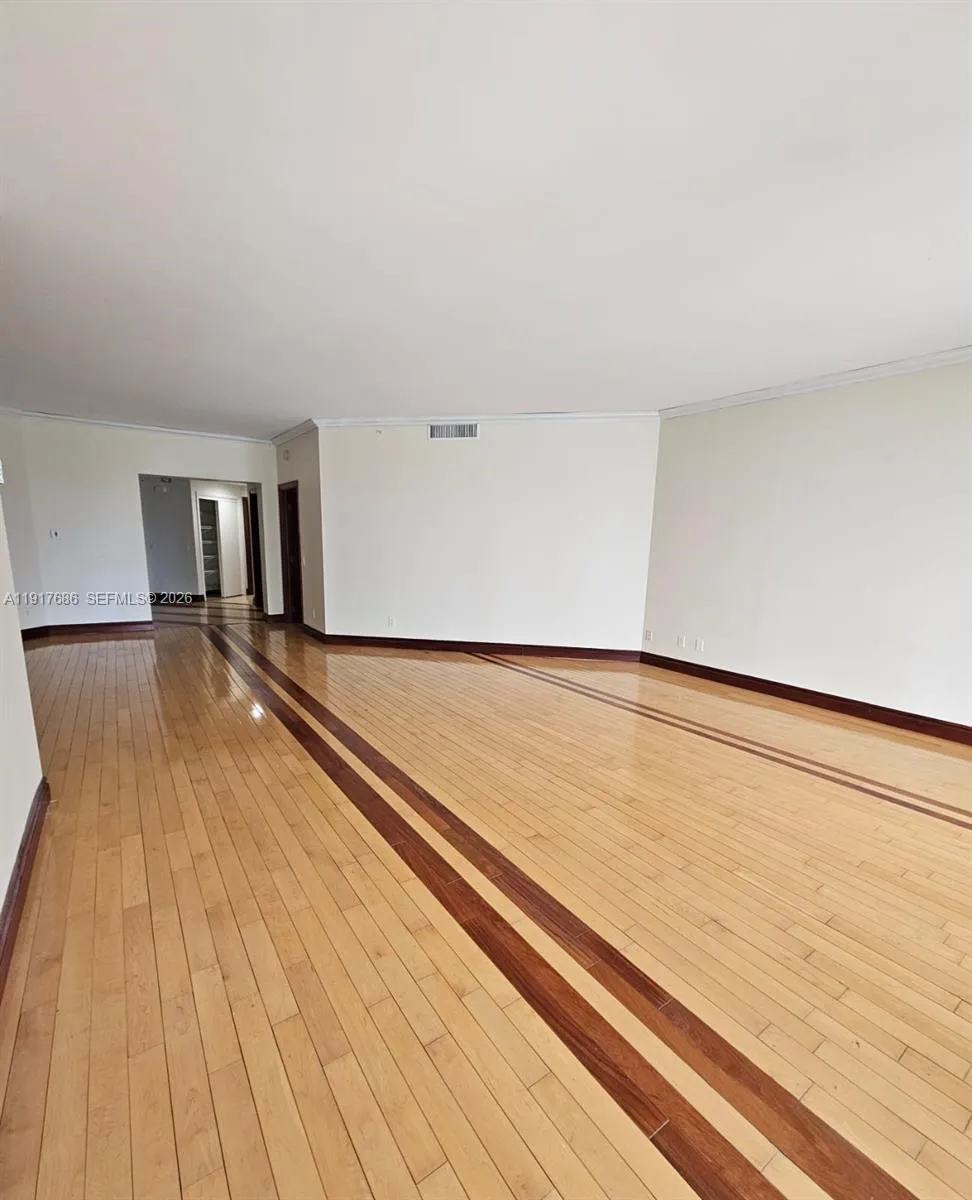 21050 Point Pl #501 Aventura, FL 33180