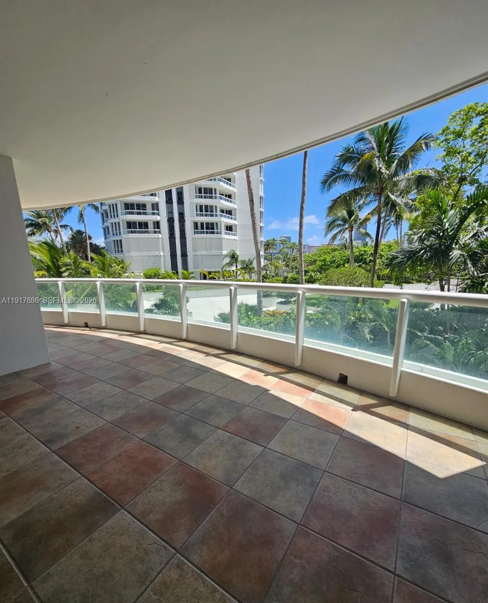 21050 Point Pl #501 Aventura, FL 33180