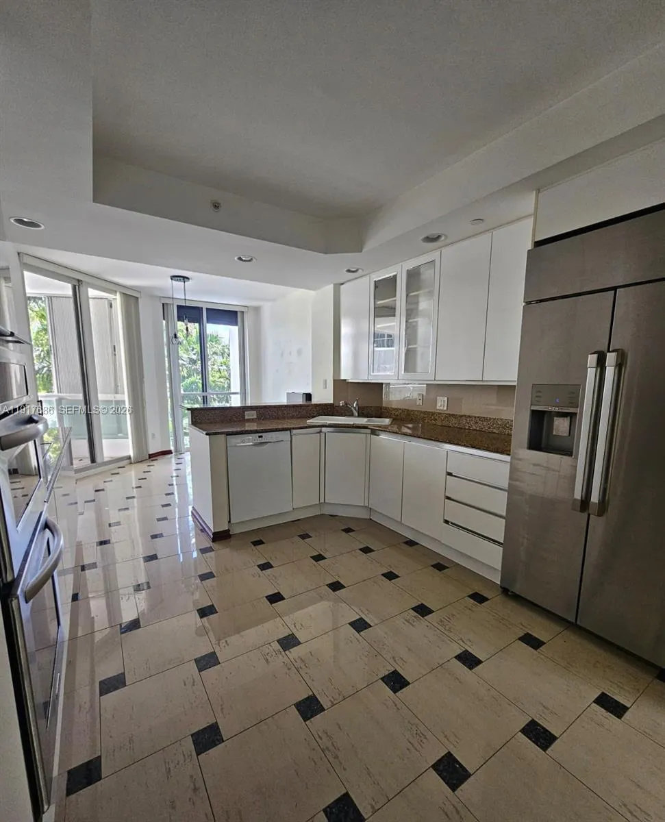 21050 Point Pl #501 Aventura, FL 33180