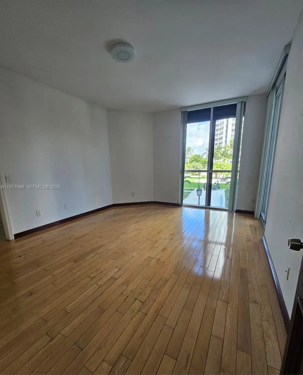 21050 Point Pl #501 Aventura, FL 33180