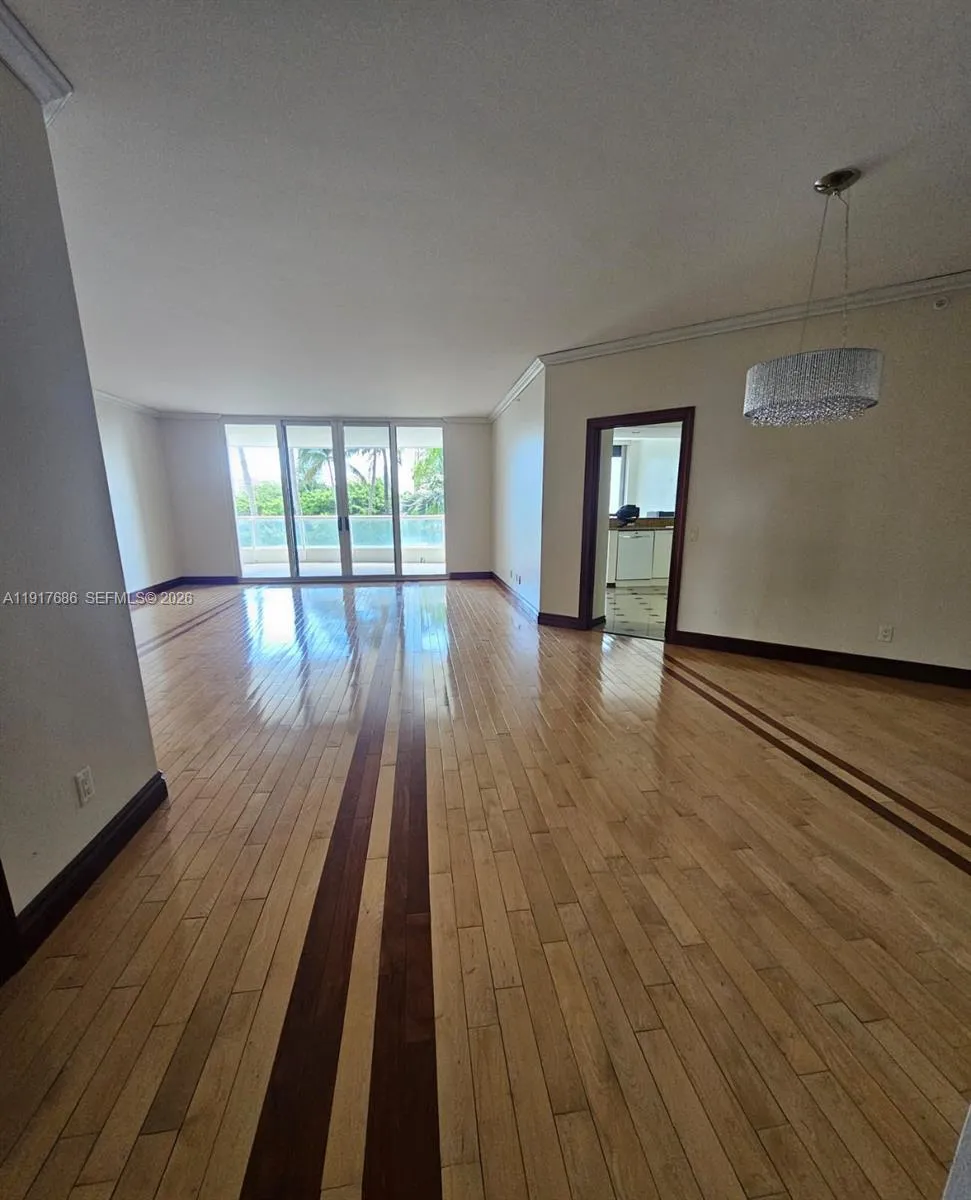 21050 Point Pl #501 Aventura, FL 33180